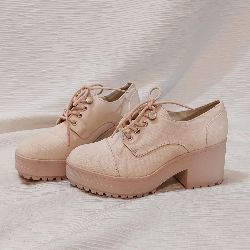 Urban Outfitters Blush Chunky Platform Lace-Up Heels Size 8